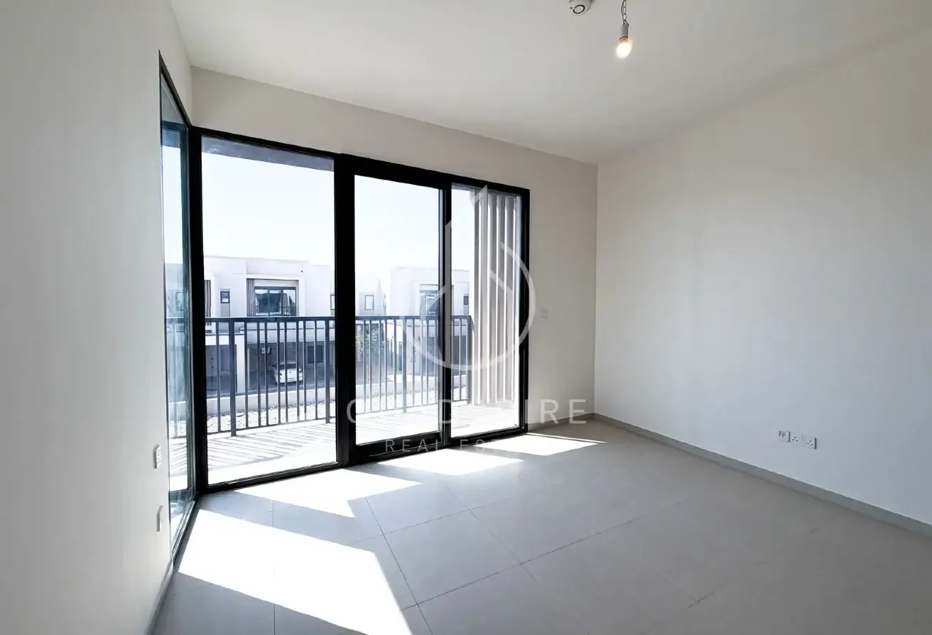 4BR | Spacious Layout | Near to Park | Brand New