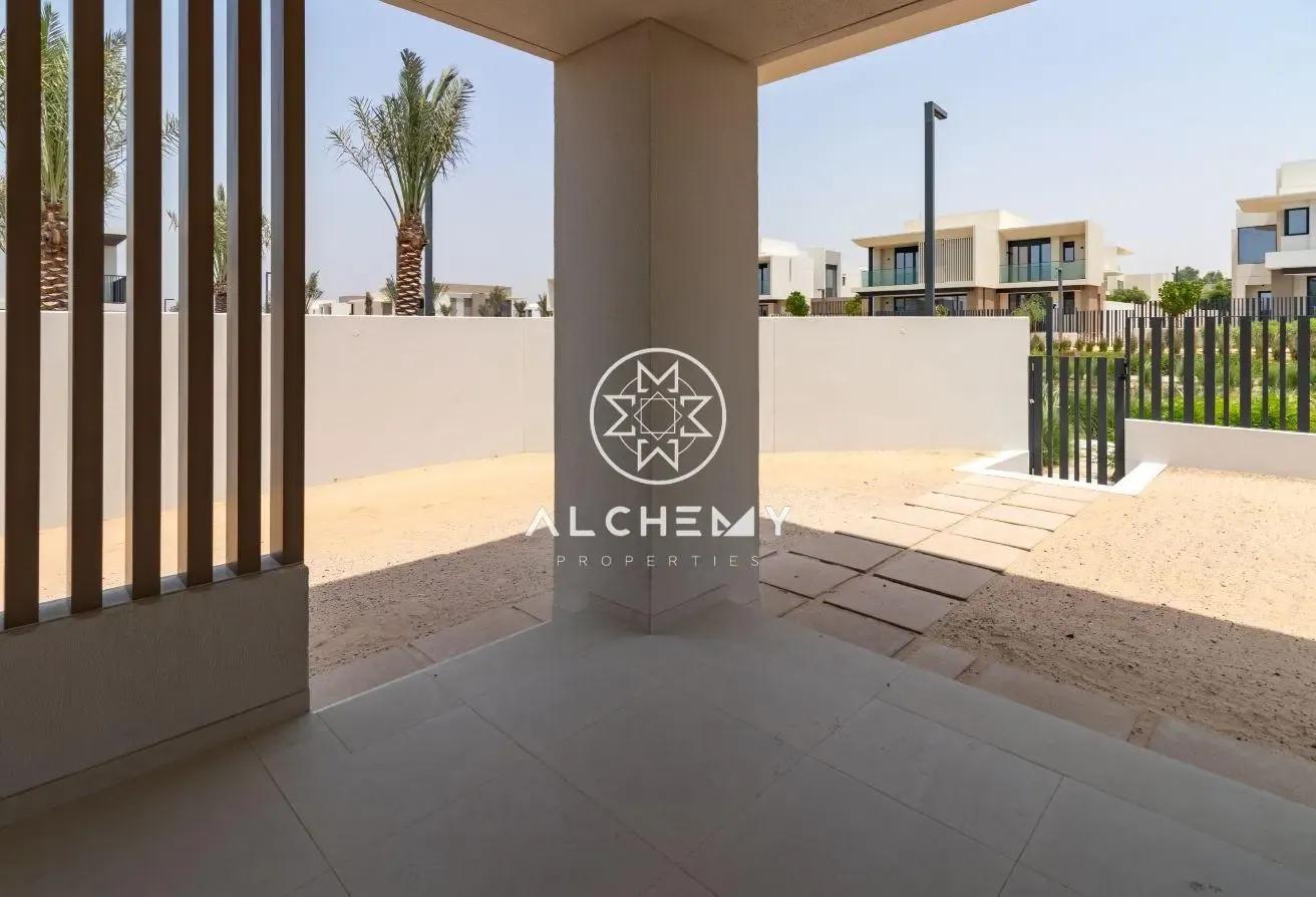 Corner Plot | Close to Park | Ready to Move In