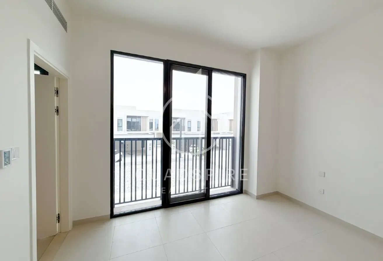Single Row|Gated Community|3BR+Maid|Brand New