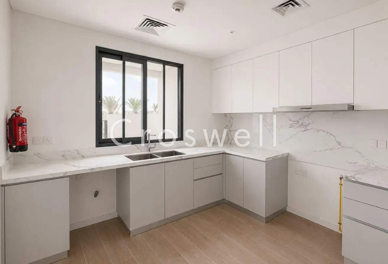 Corner Unit | All En-Suite | Close to Pools