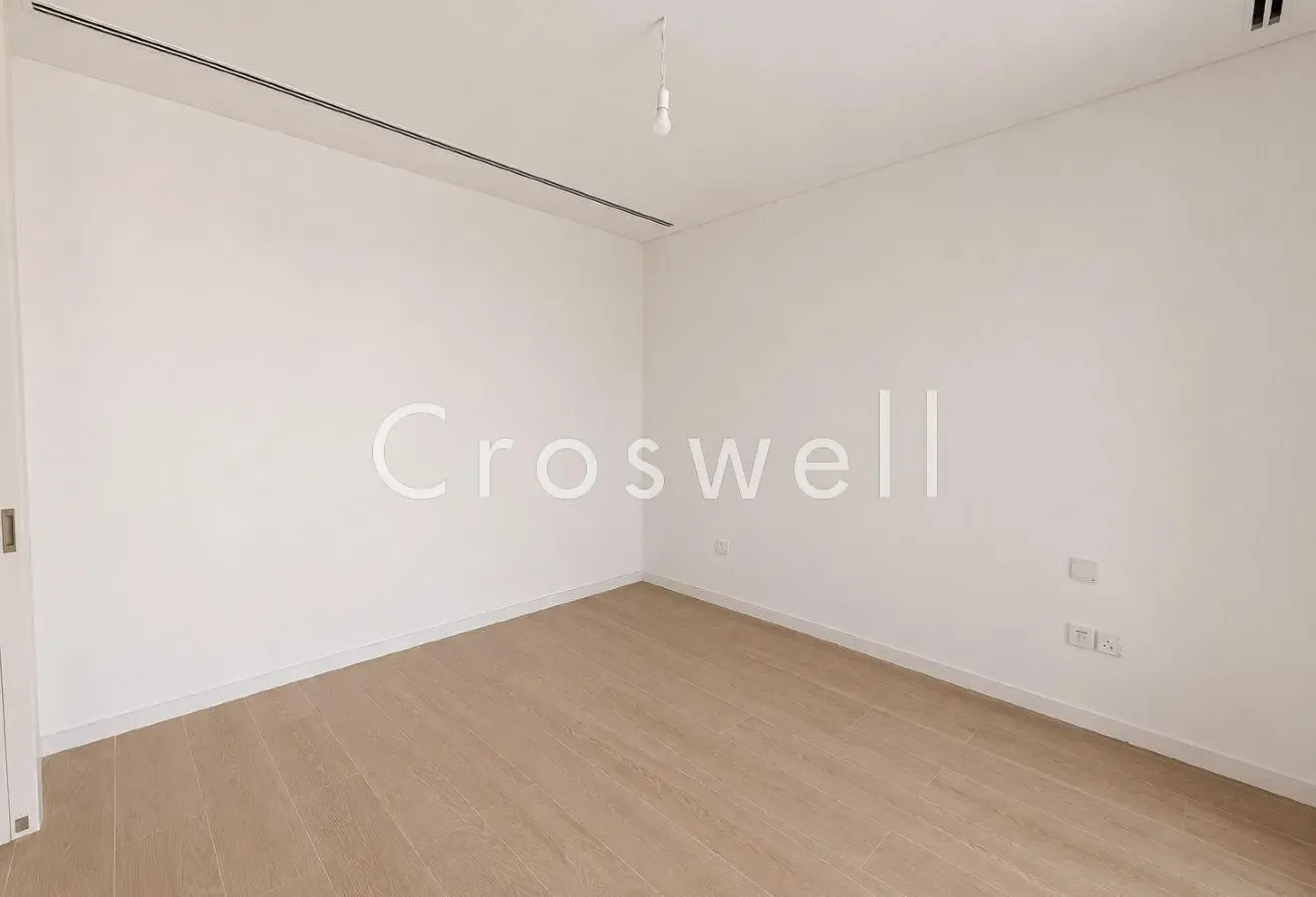 Corner Unit | All En-Suite | Close to Pools