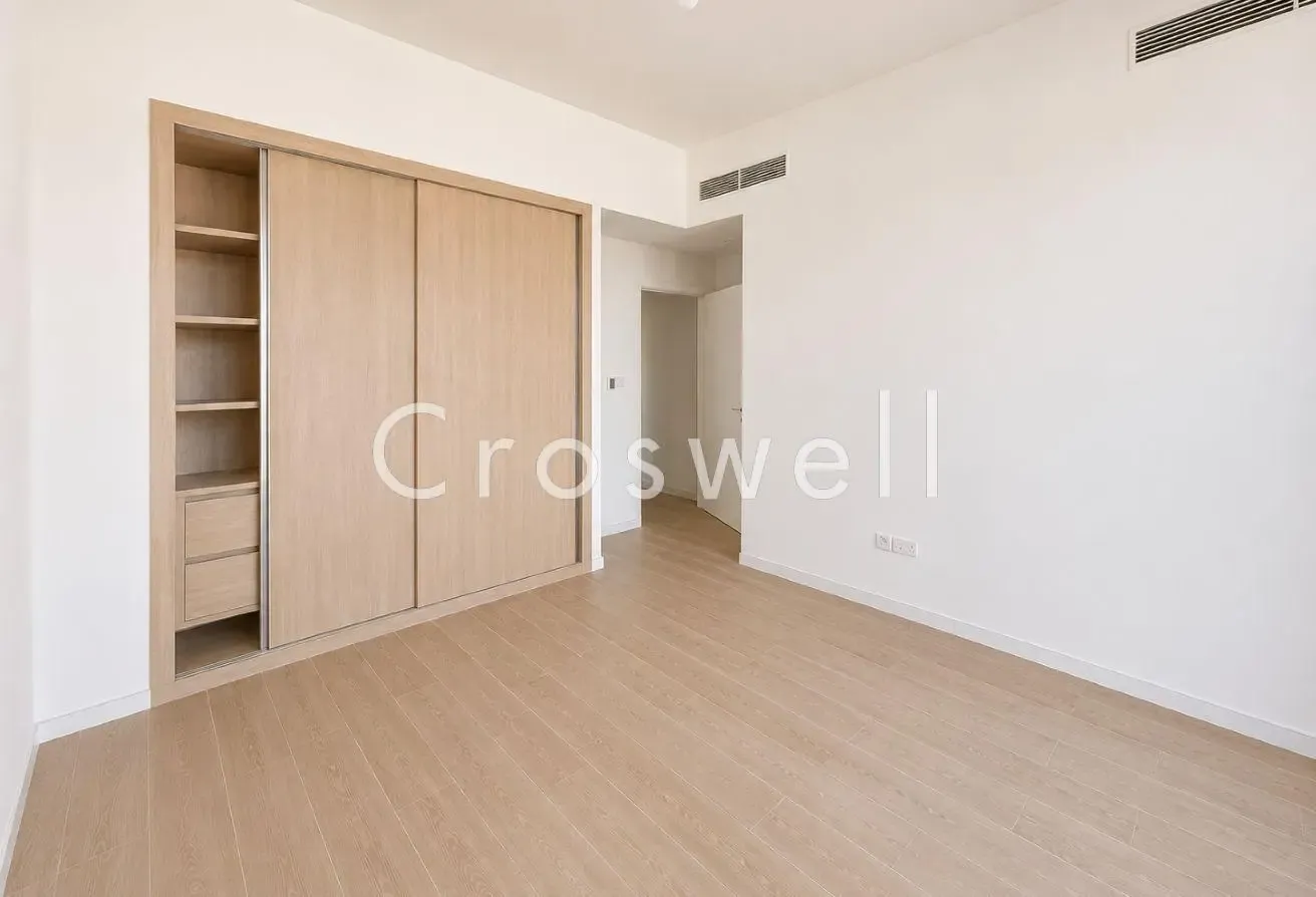 Corner Unit | All En-Suite | Close to Pools