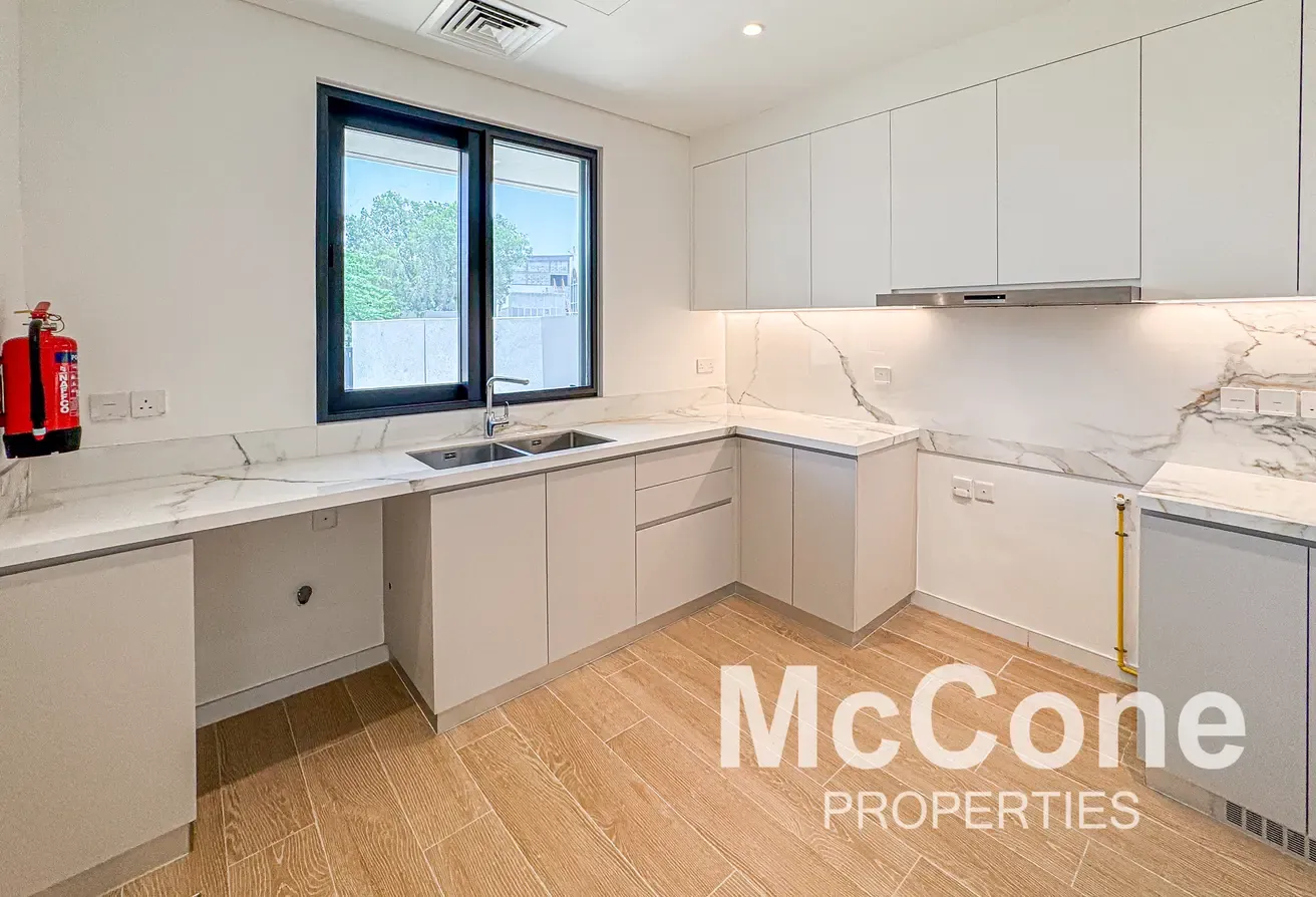 Spacious | Vacant | Inside Community