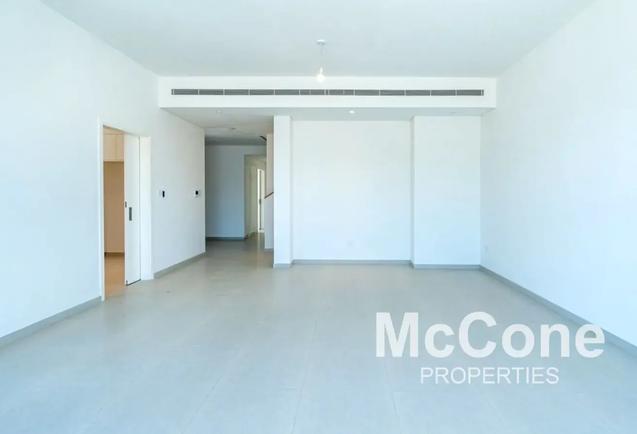 Negotiable | Corner Plot | Community Expert