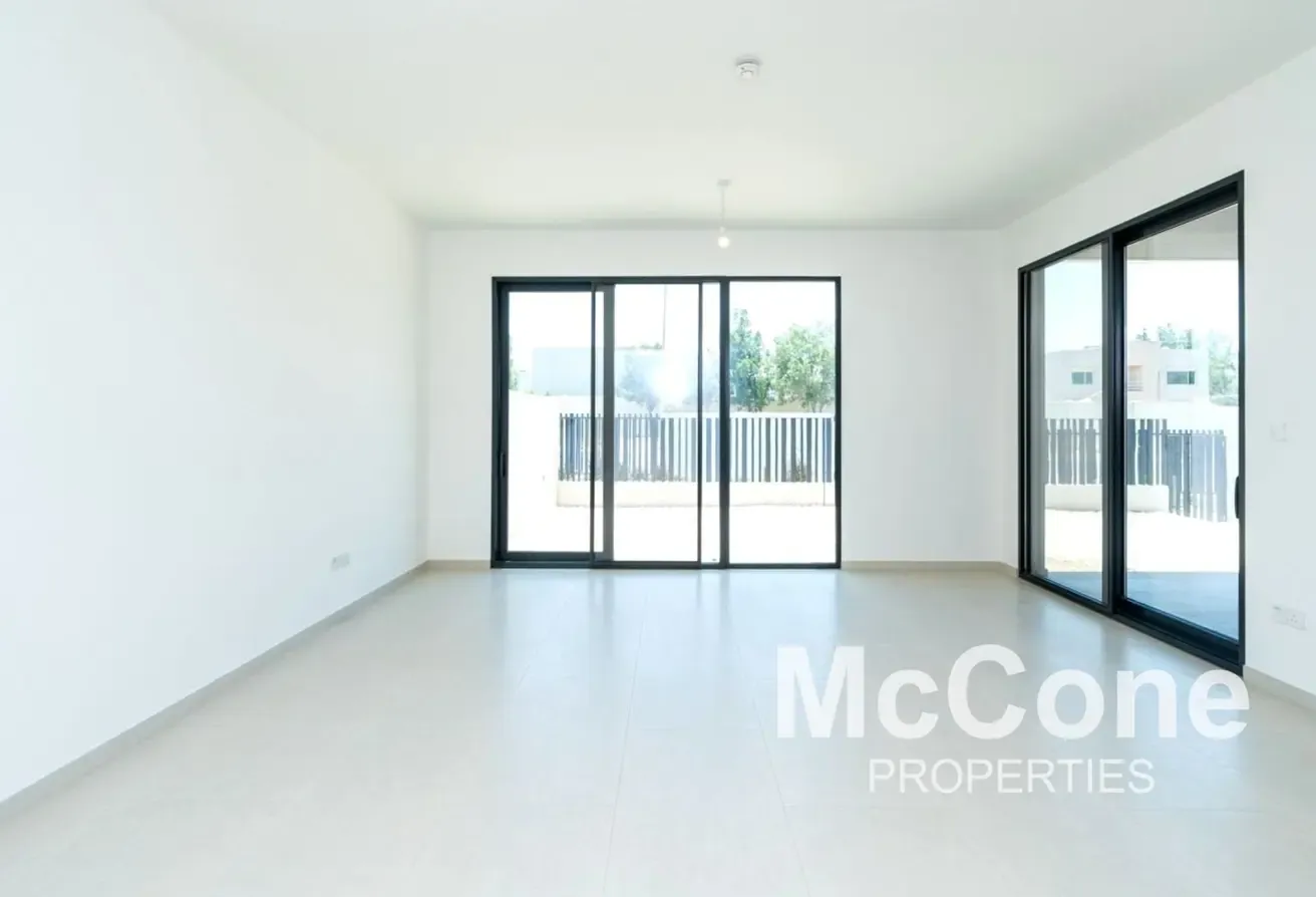 Negotiable | Corner Plot | Community Expert