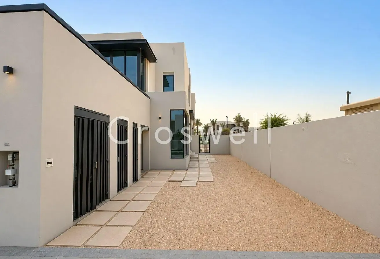 True Corner | Big Plot | Internal Unit