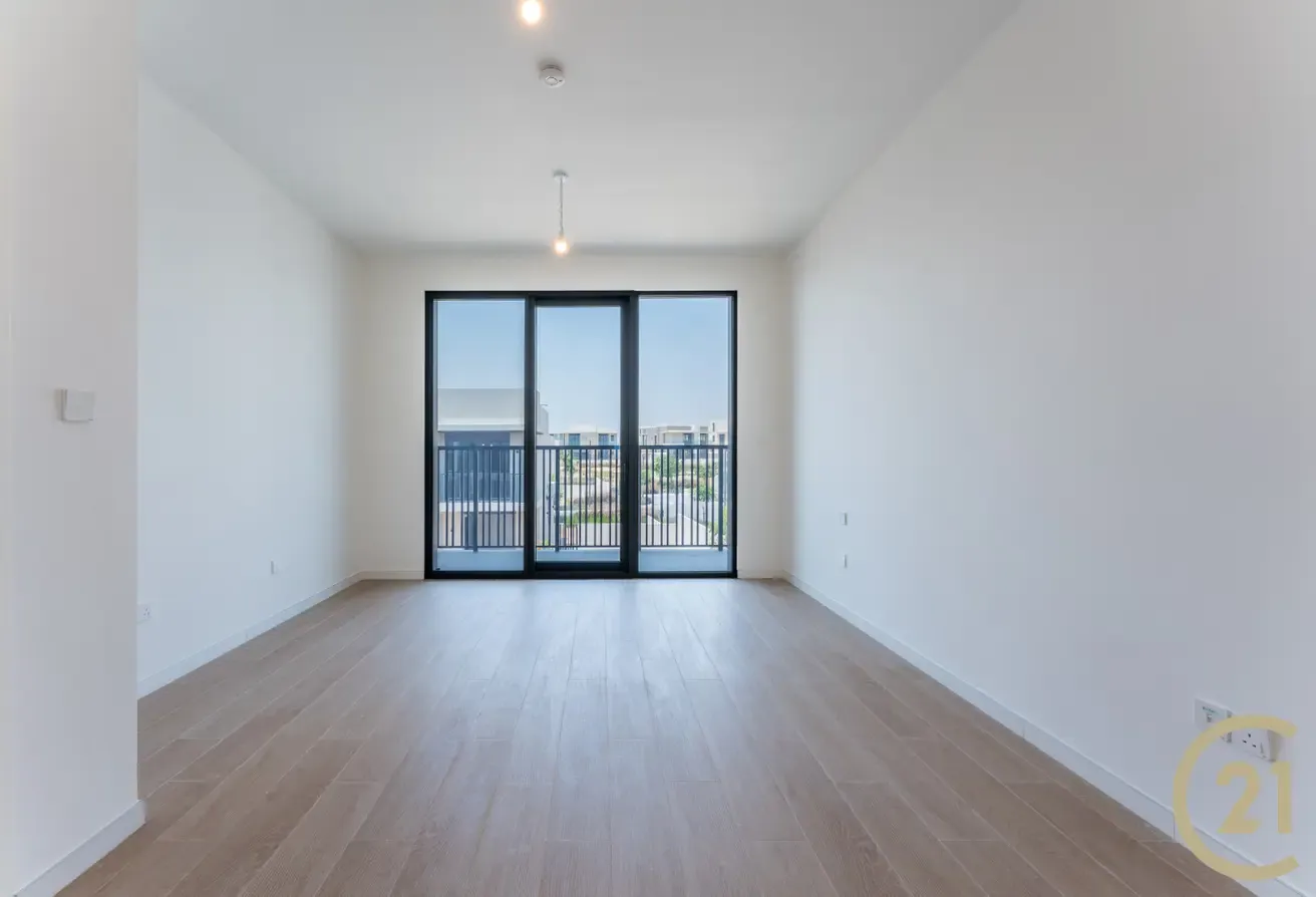 Large Plot | Corner Unit | Private Location