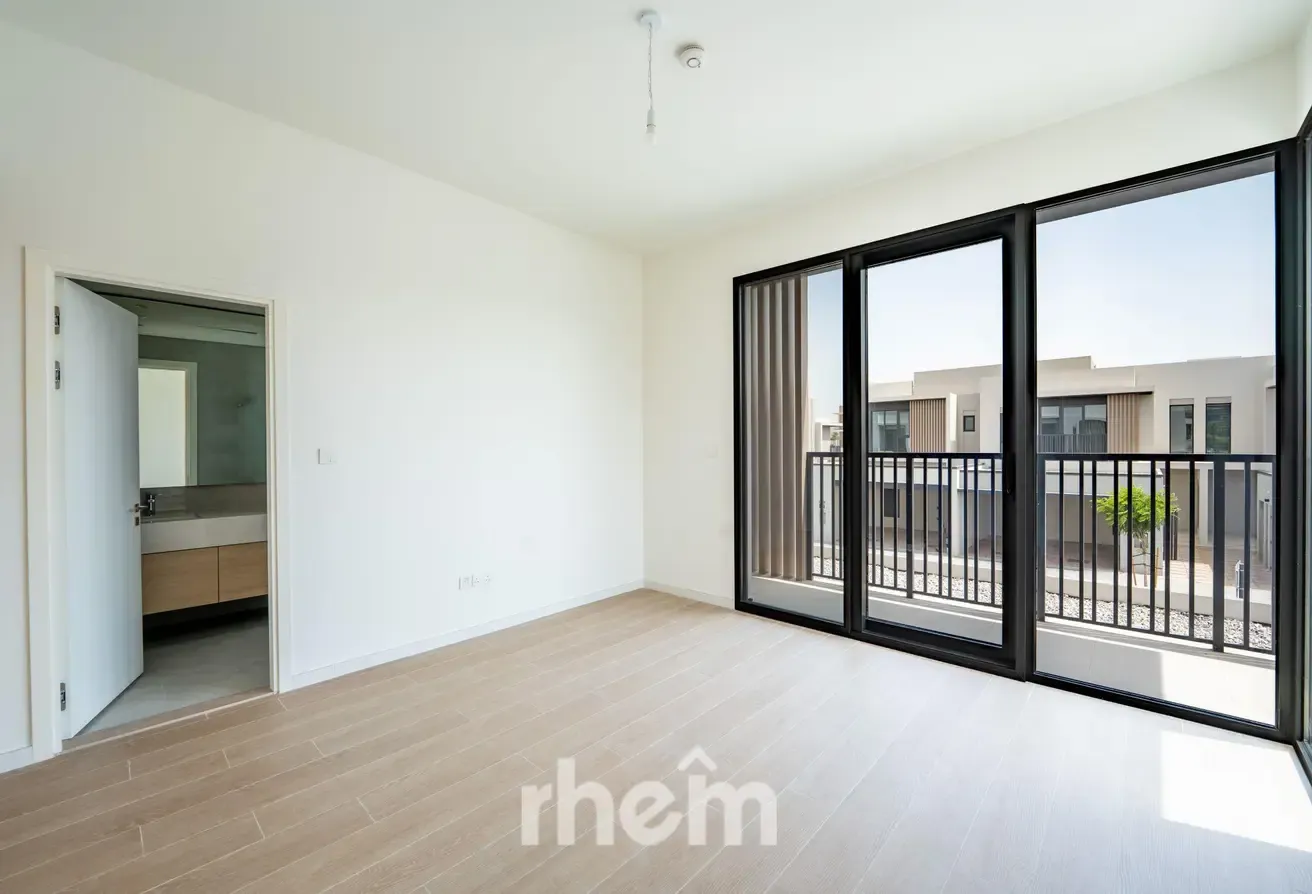 Internal | Family Community | Prime Location