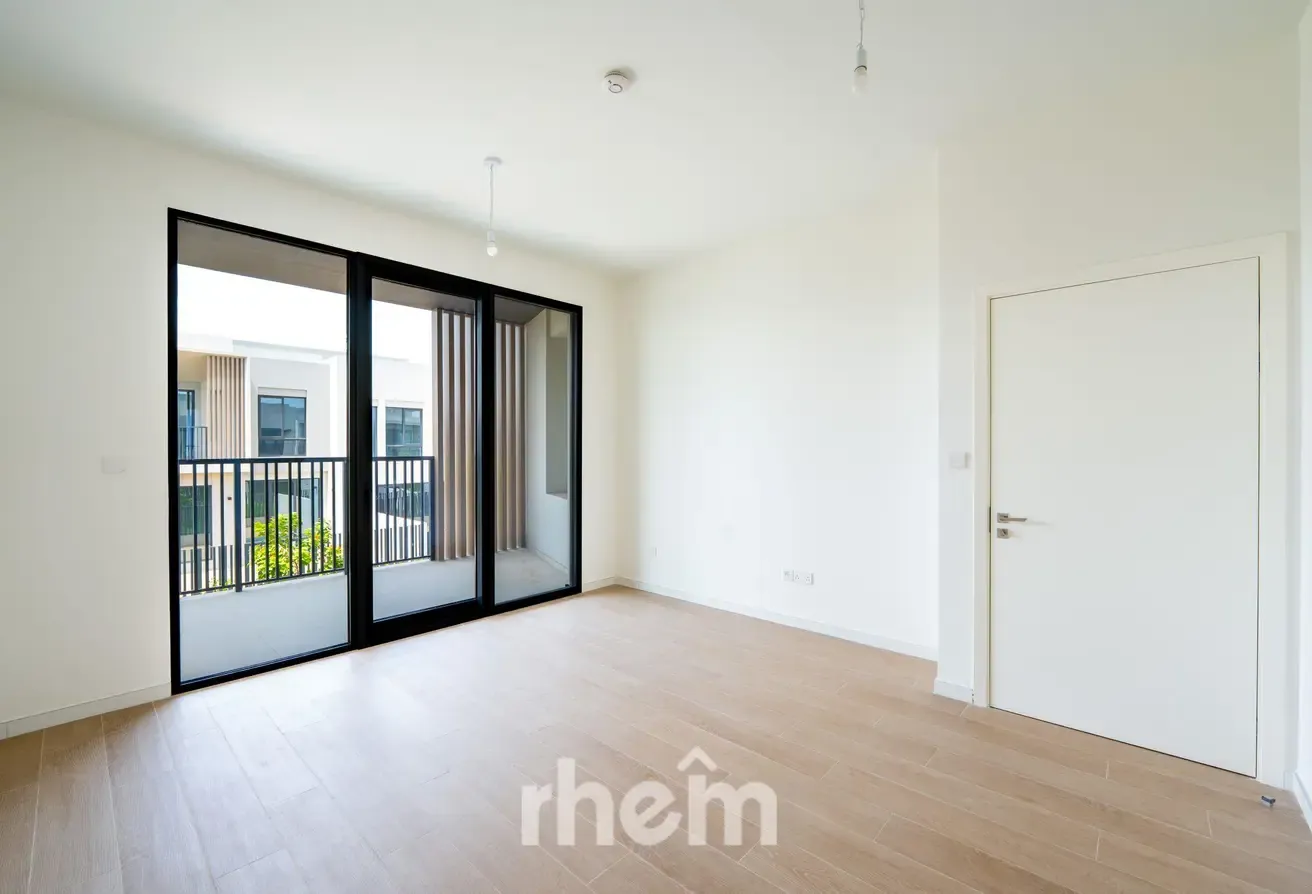 Internal | Family Community | Prime Location