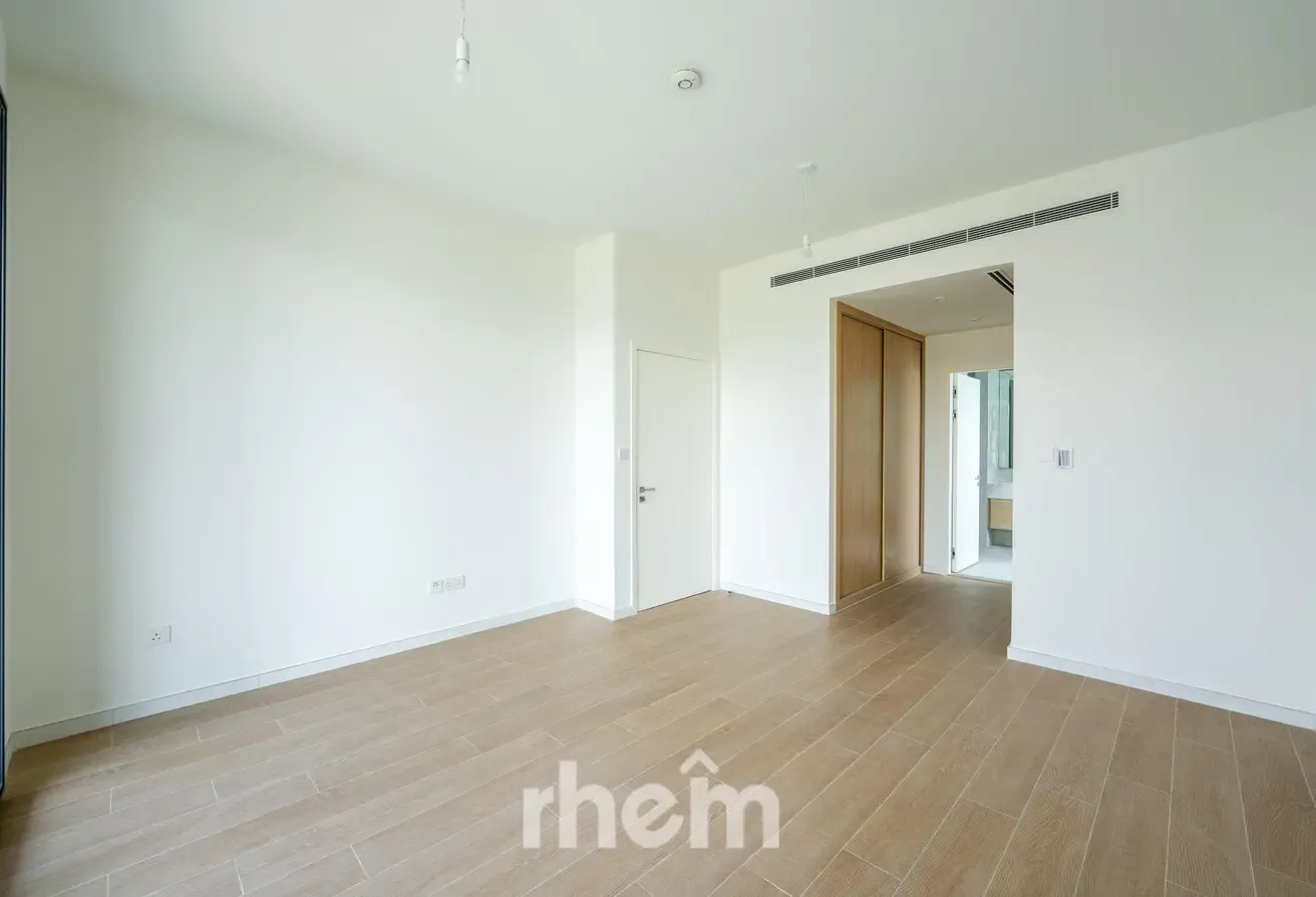 Internal | Family Community | Prime Location