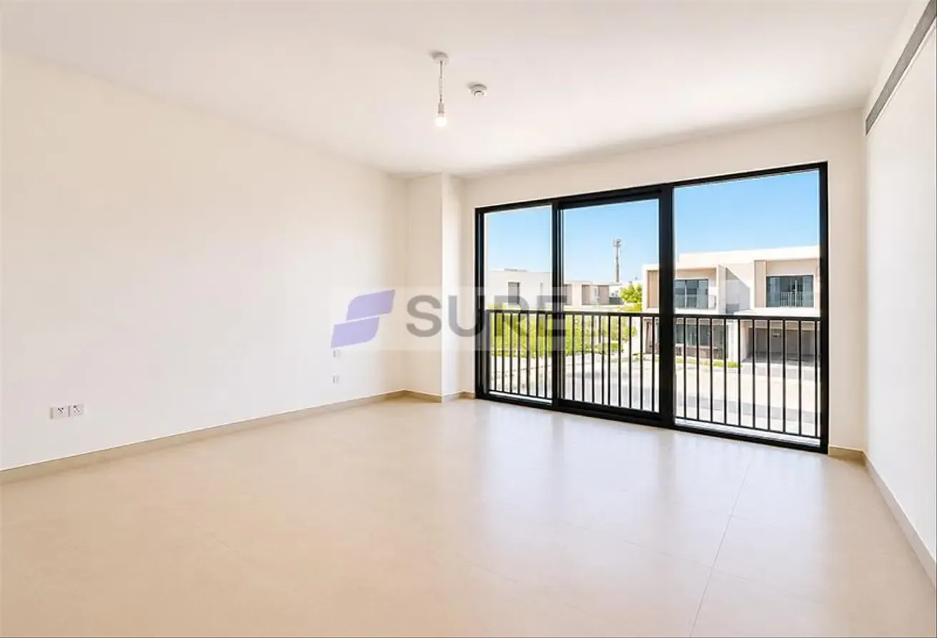 Middle Unit T2 | Multiple Options | Community View