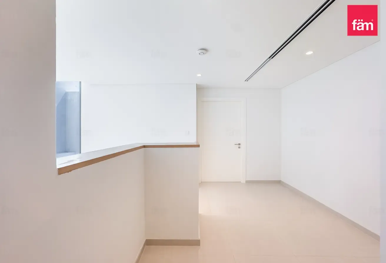 Brand New | Large Size | Be The First Tenant