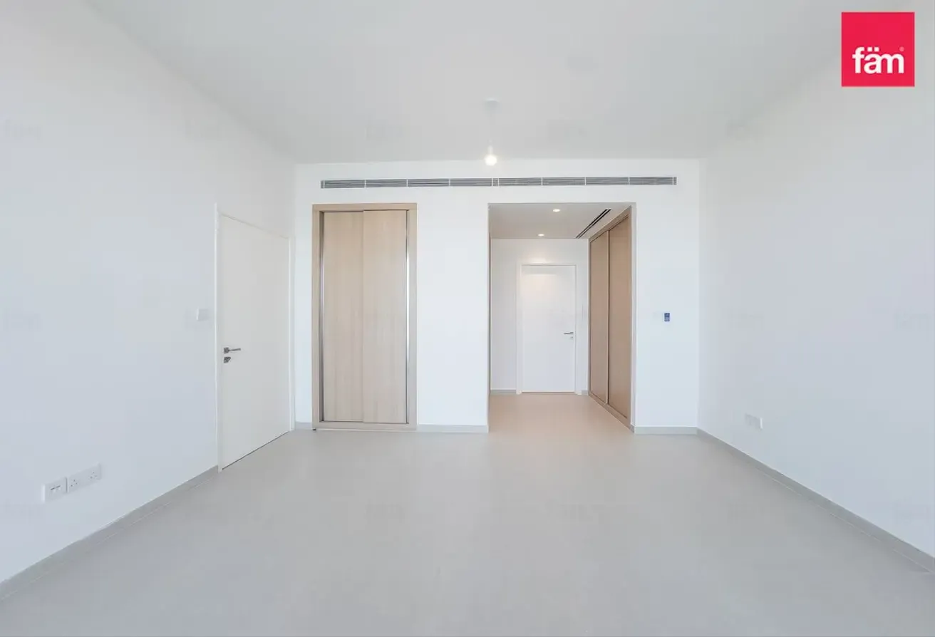 Brand New | Large Size | Be The First Tenant