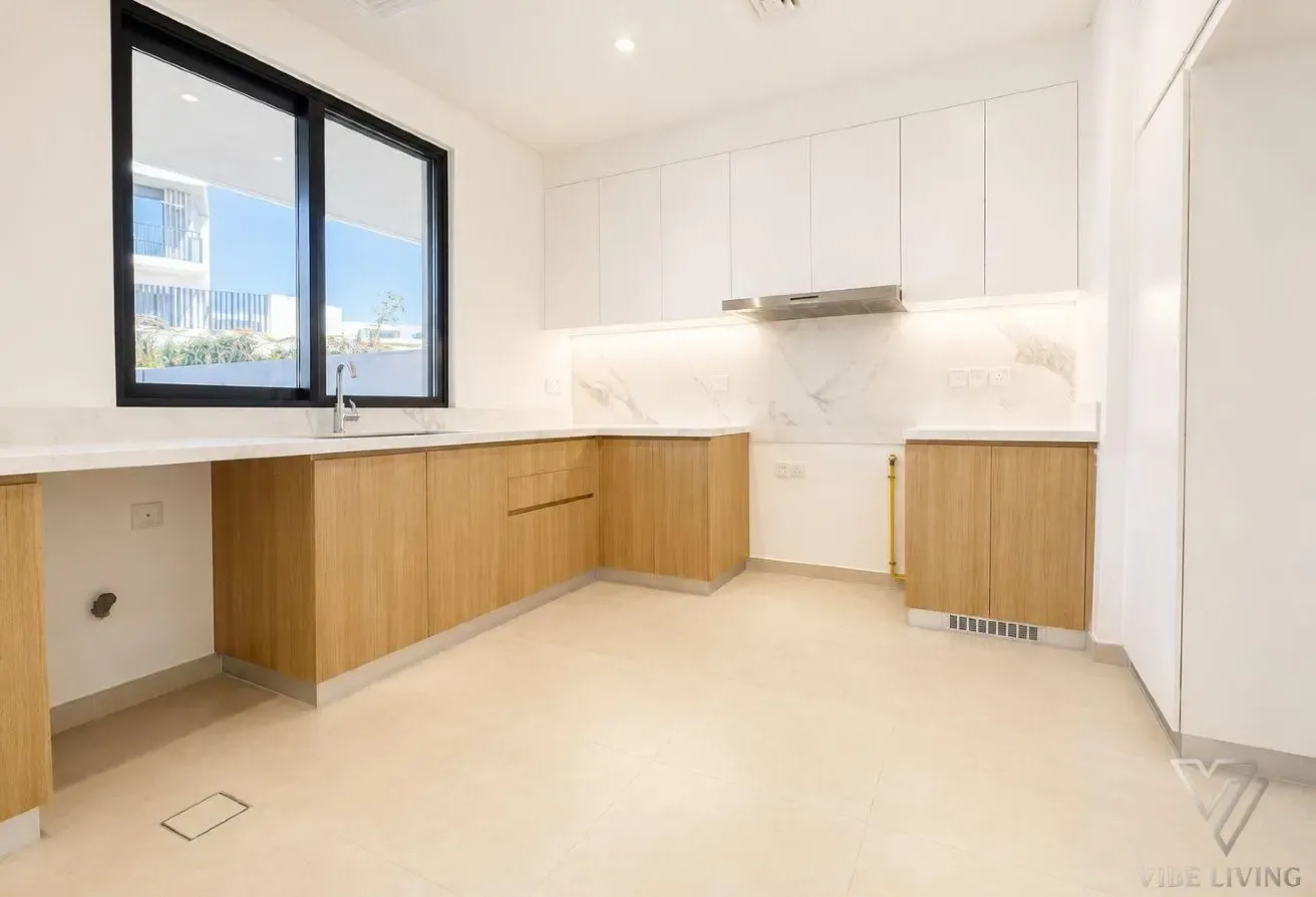 3 BR Townhouse in Jebel Ali with Private Garden