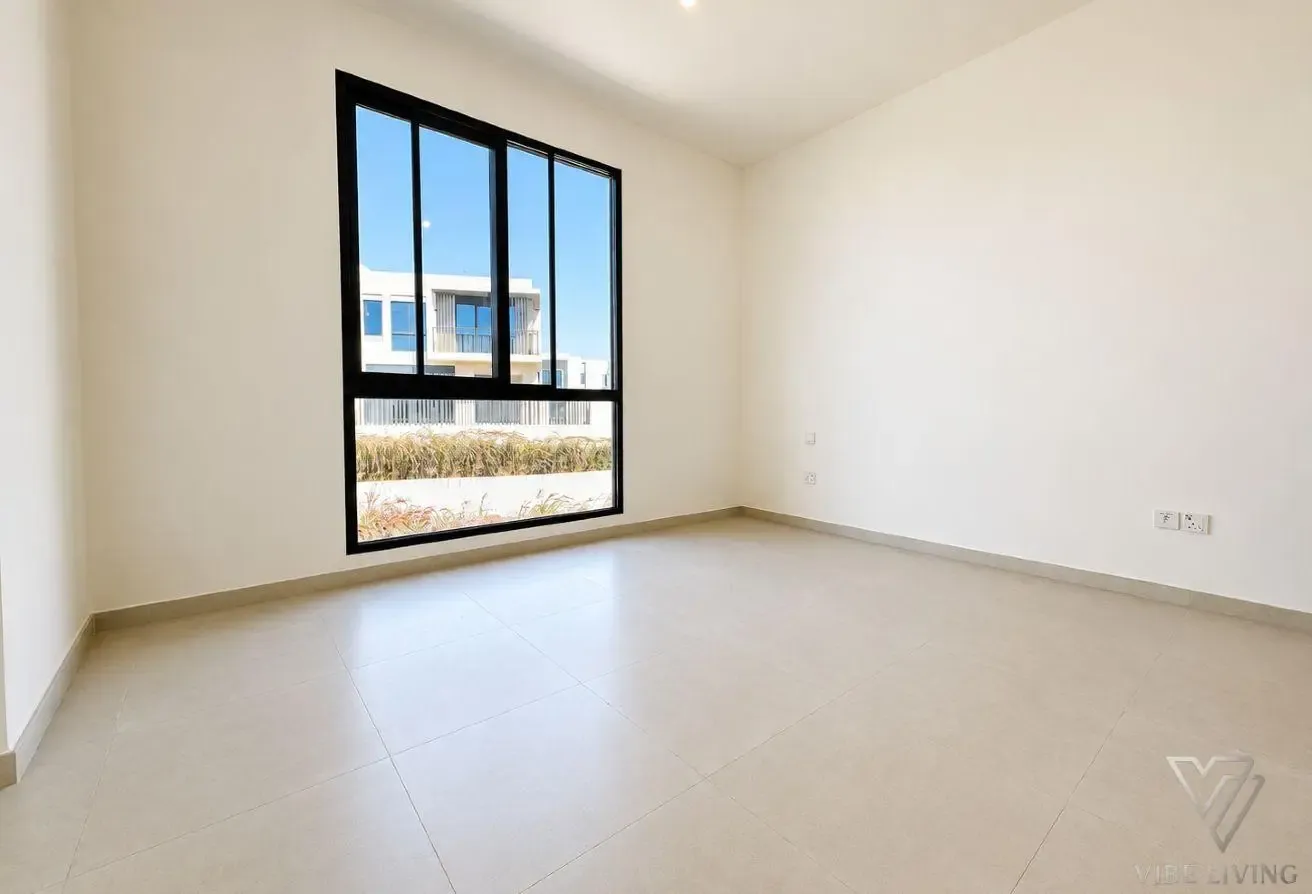 3 BR Townhouse in Jebel Ali with Private Garden