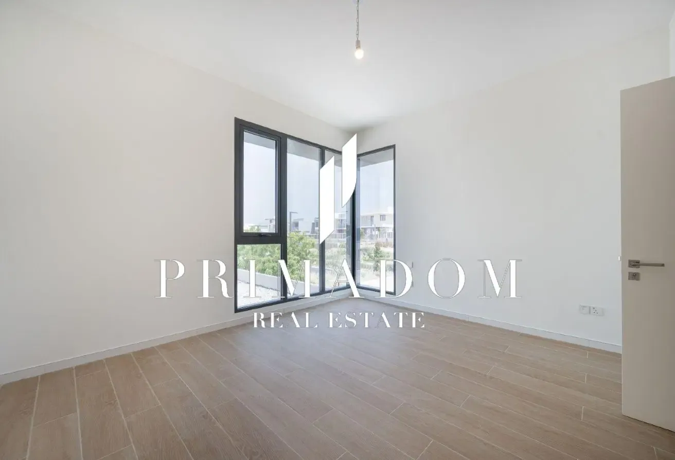 Luxury 4BR | Brand New | Single Row | Vacant