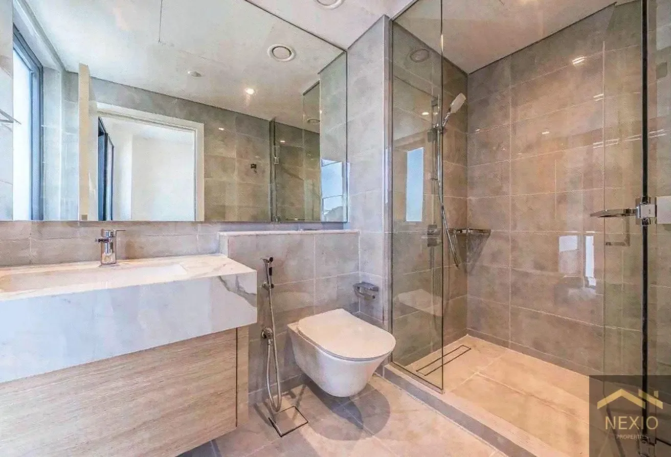 Back-to-Back |Close to Amenities | Vacant