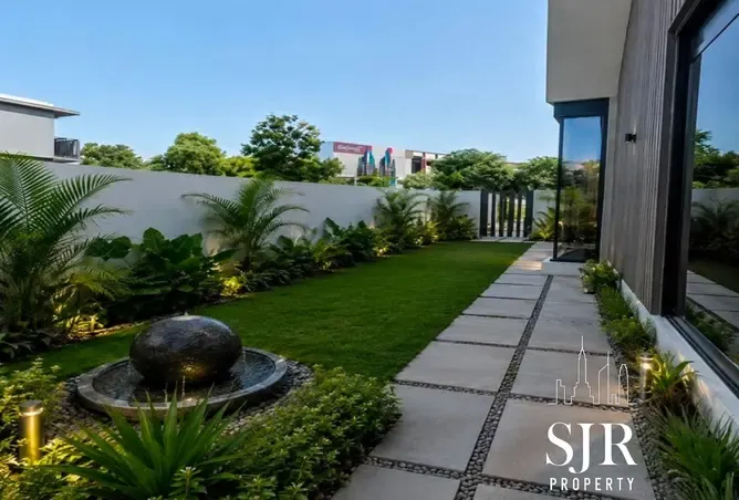 Single Row Corner 4BR | Landscaped | Multi Cheques