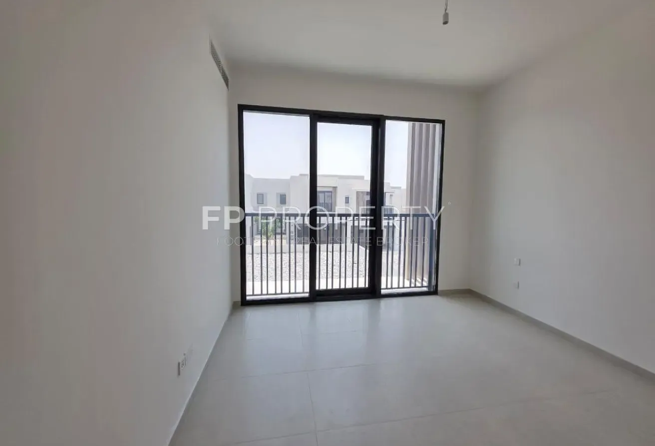 Brand New 4BR + Maid I Large Layout I Private Entr