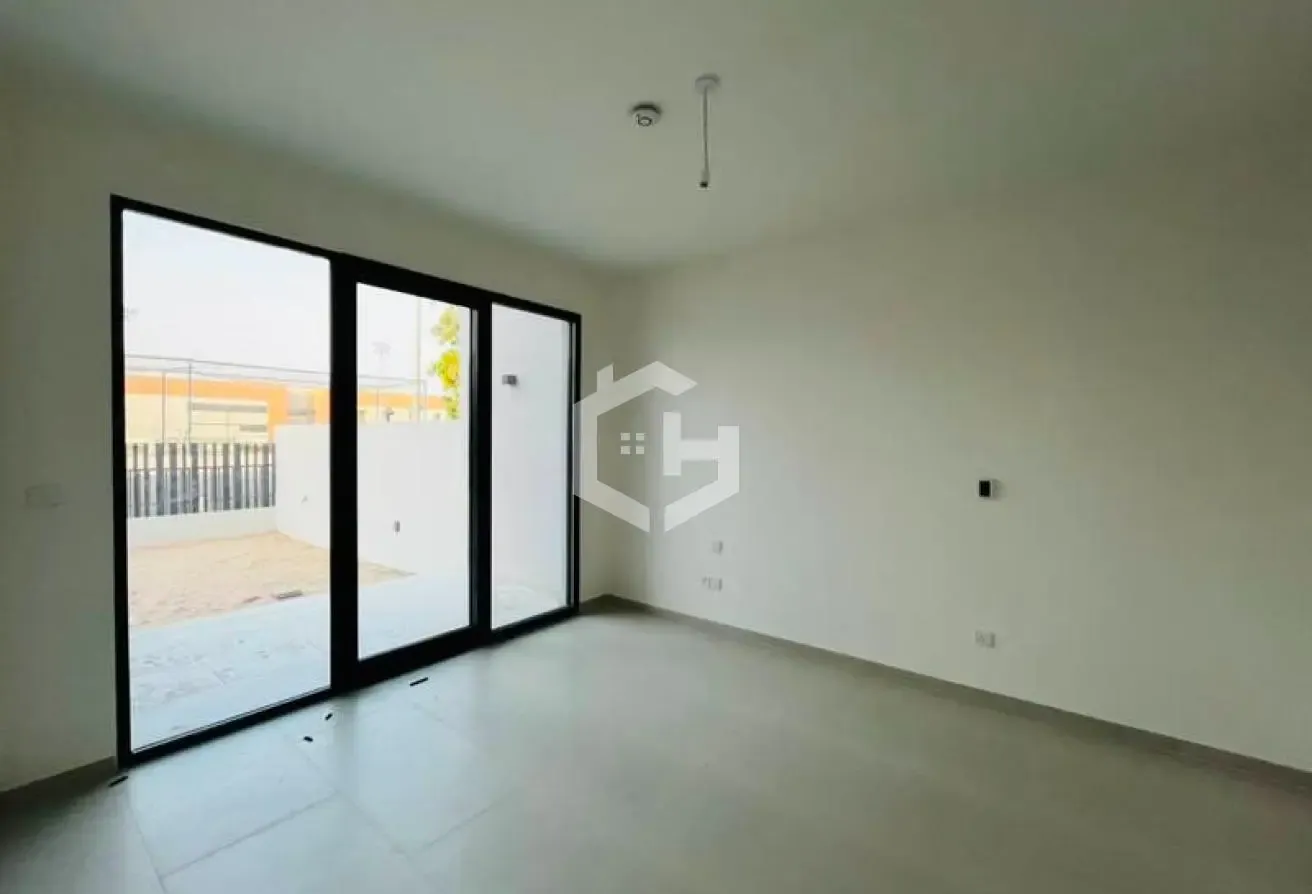 Vastu Unit | Close to Park | Best Location