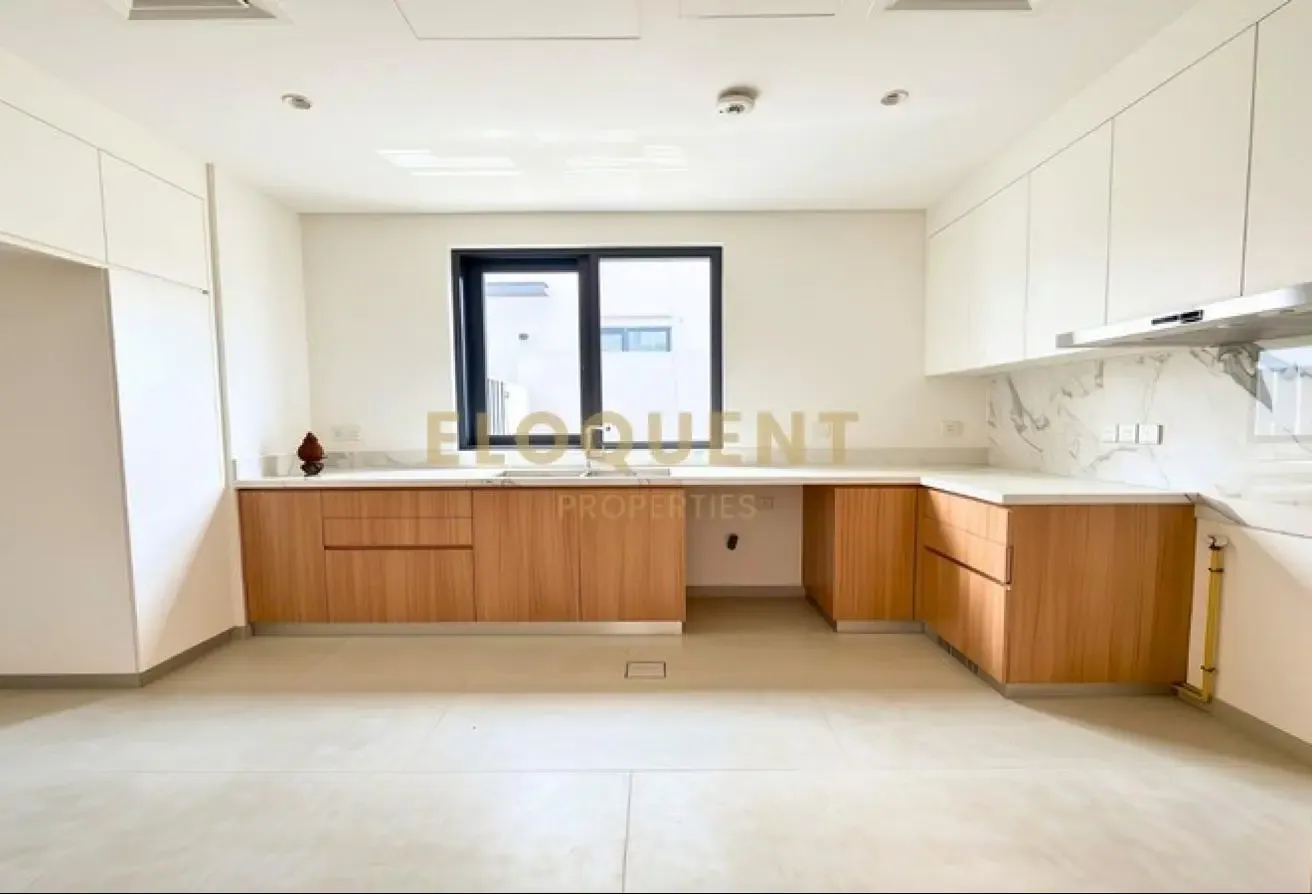 Contemporary Living | Brand New | Prime Location