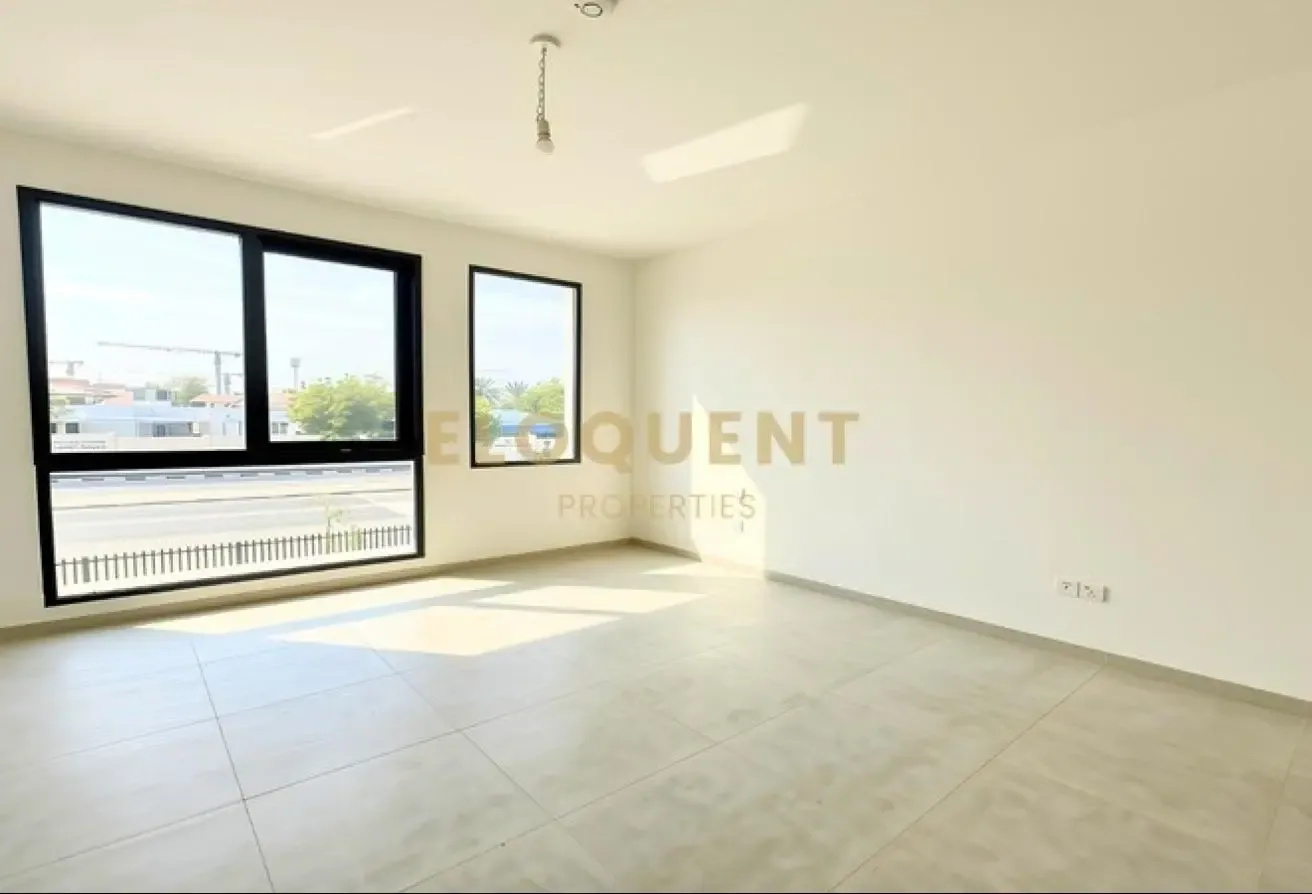 Contemporary Living | Brand New | Prime Location