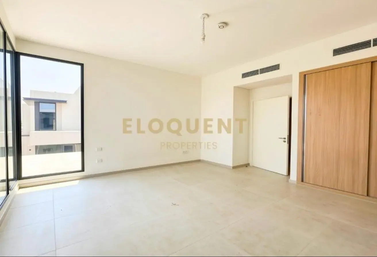 Contemporary Living | Brand New | Prime Location