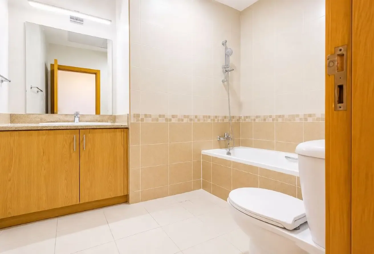 Bright 1BR | Balcony | Pool | ASB Tower, DSO