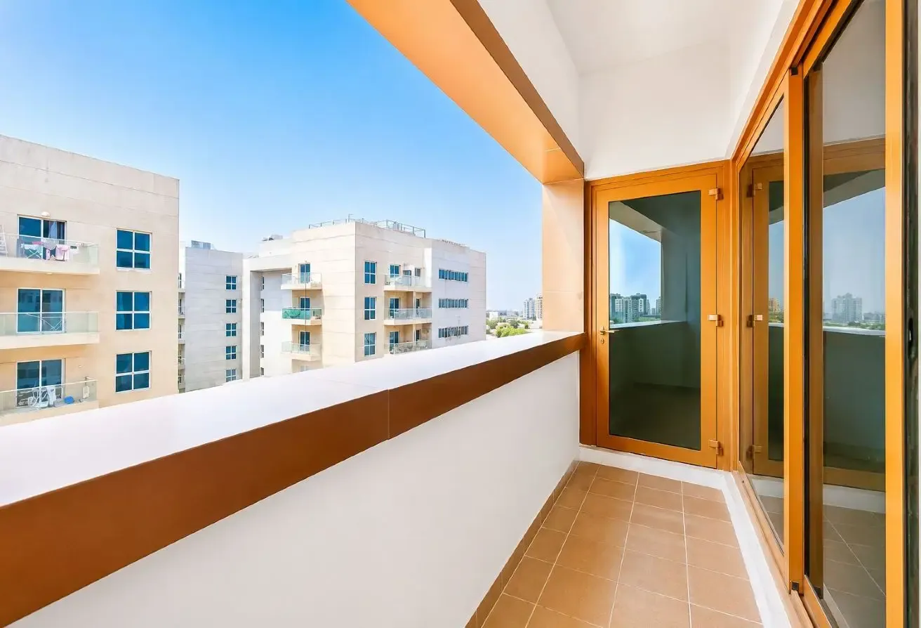 Bright 1BR | Balcony | Pool | ASB Tower, DSO