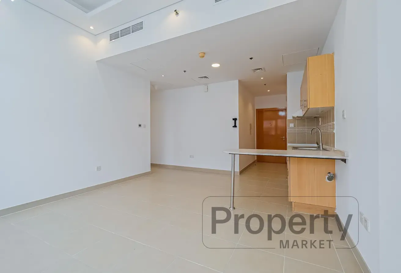 12 Payments Option | High Floor | Near Mall