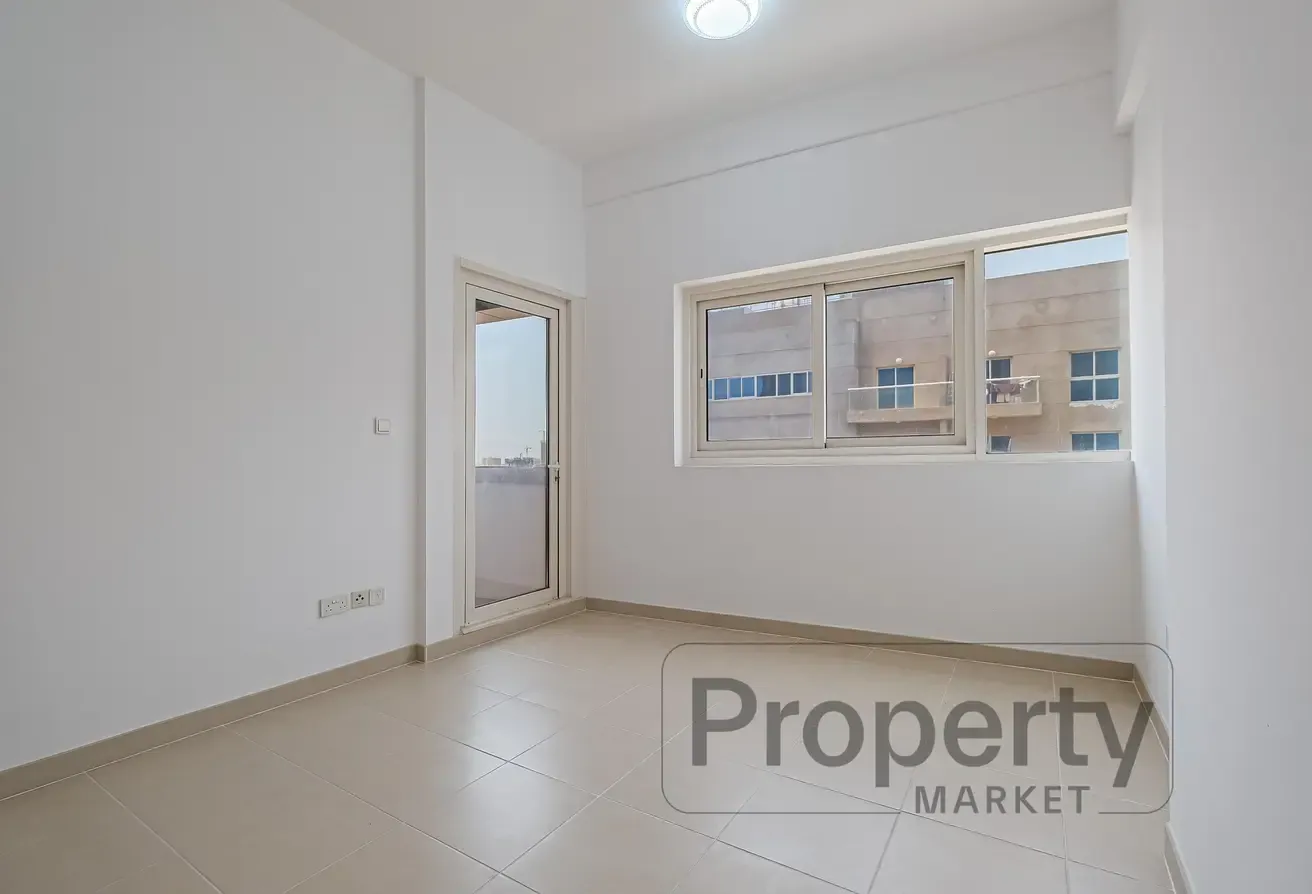 12 Payments Option | High Floor | Near Mall