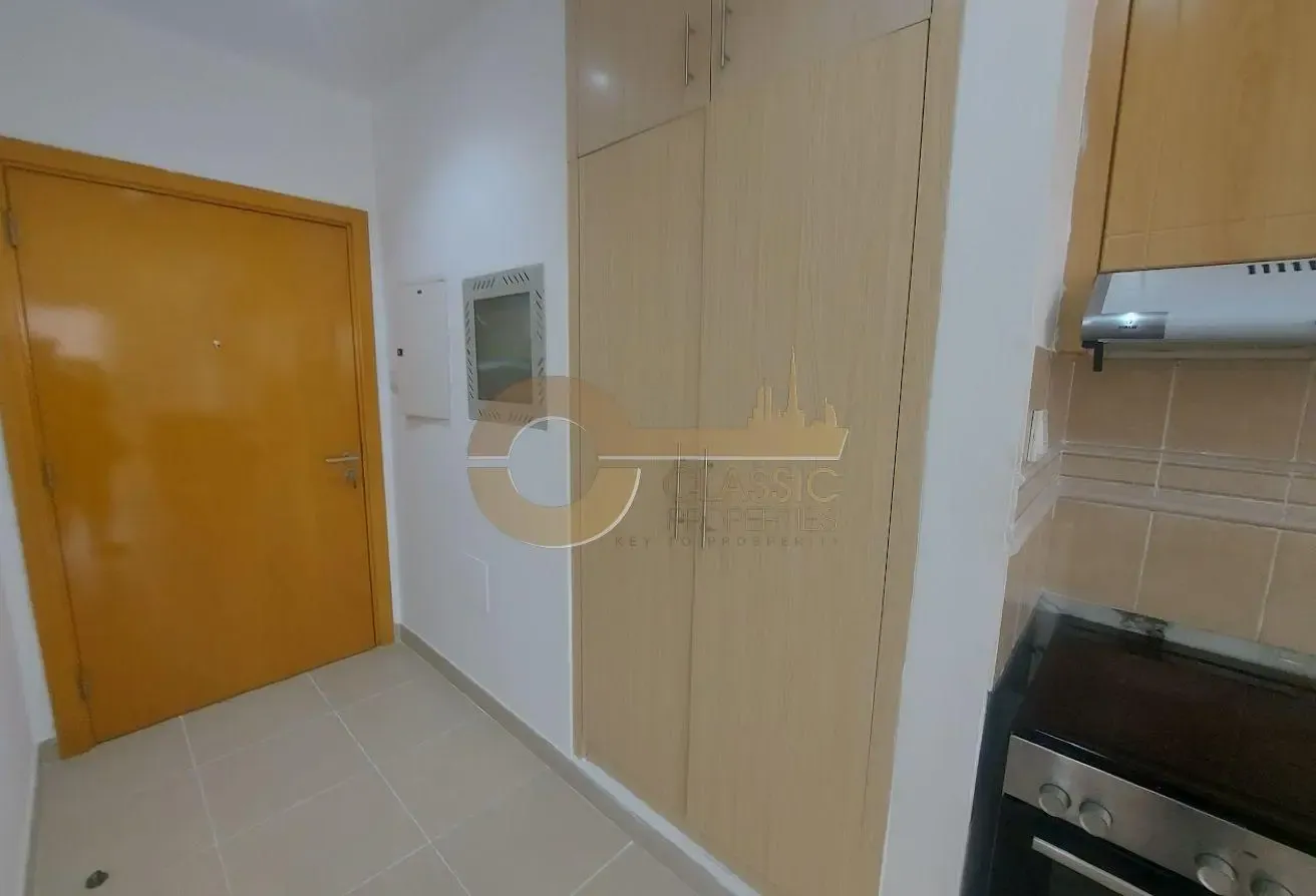 HIGH FLOOR | OPEN KITCHEN | 4 WEEKS RENT FREE