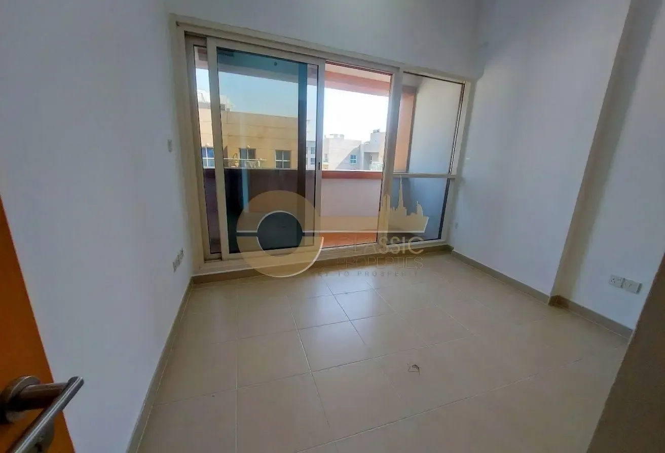 HIGH FLOOR | OPEN KITCHEN | 4 WEEKS RENT FREE