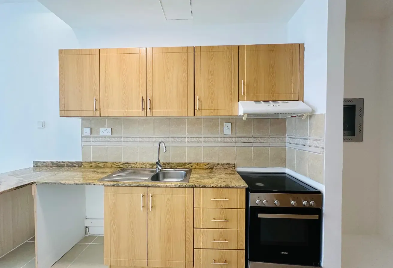 Best Offer | 1 BHK | 1 Month Free | Close to mall