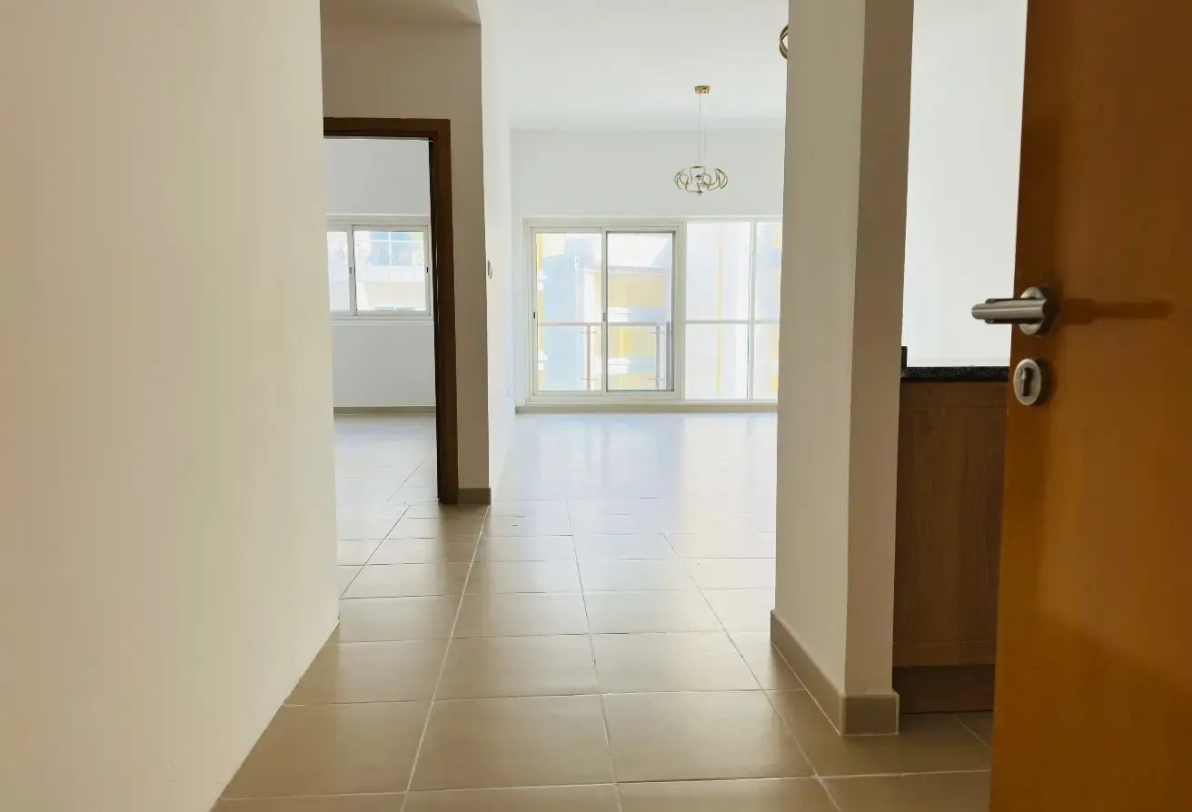 Spacious 1 BHK | 1 Month Free | Walking Distance