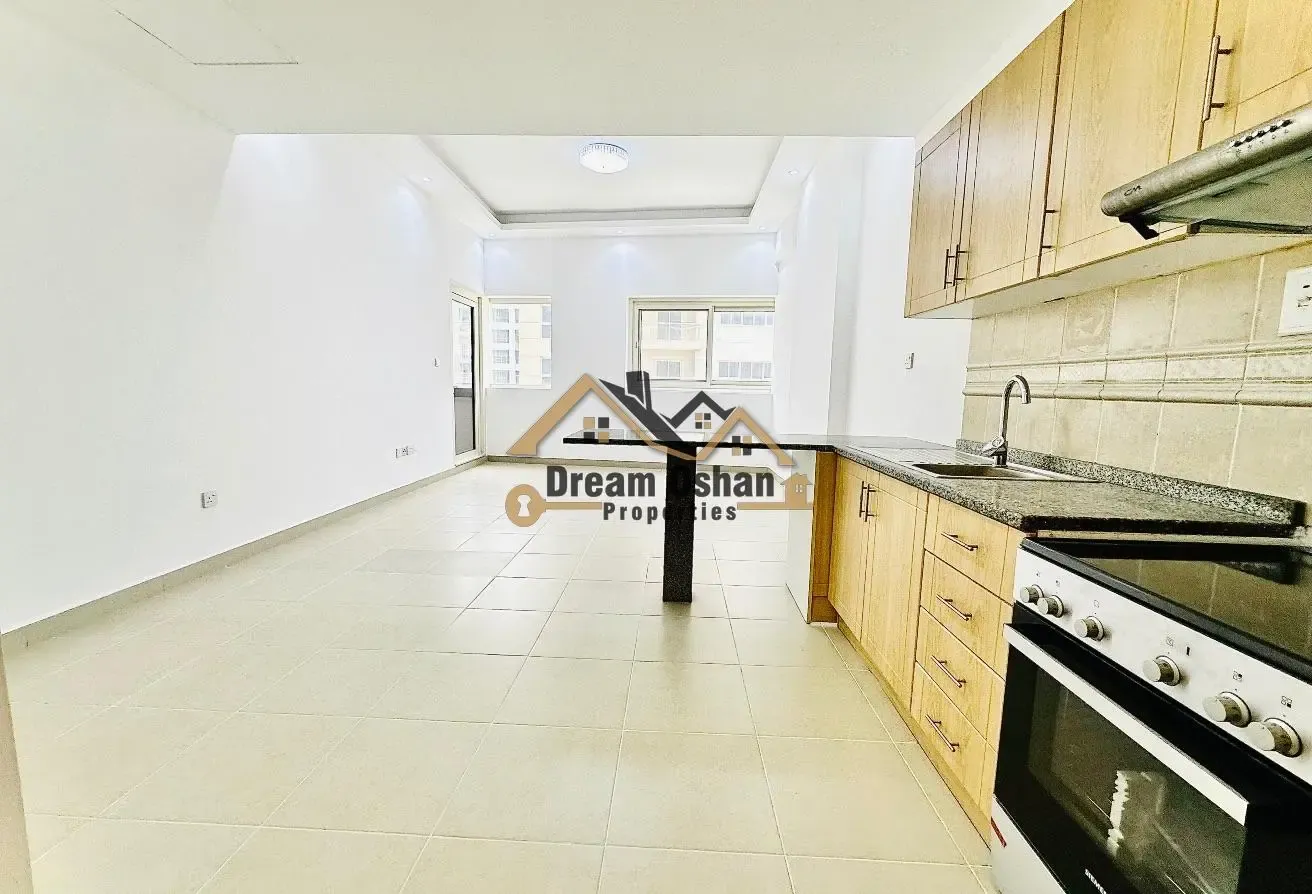 Hot offer with 1Month FreeClose To Emirates Tower