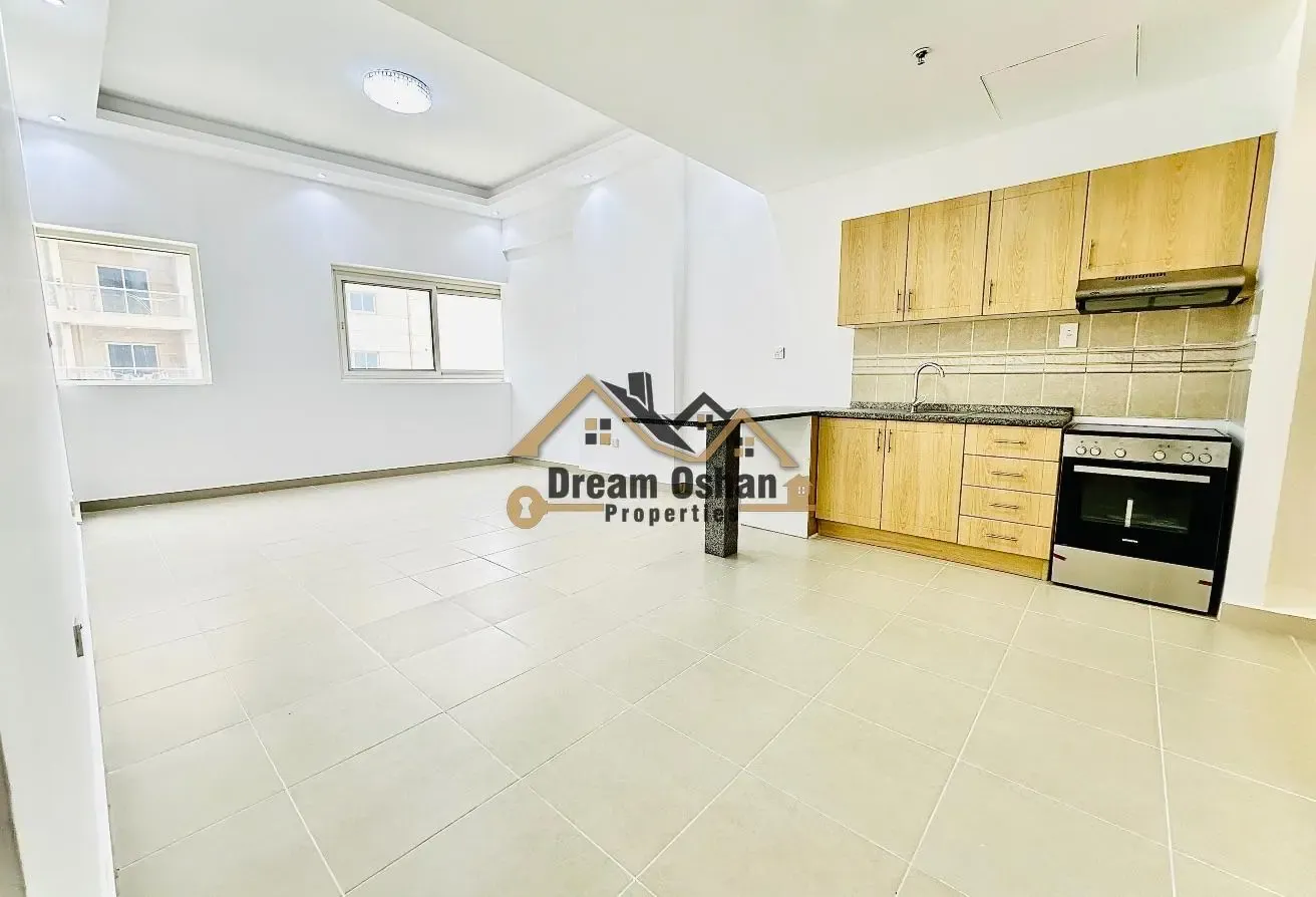 Hot offer with 1Month FreeClose To Emirates Tower