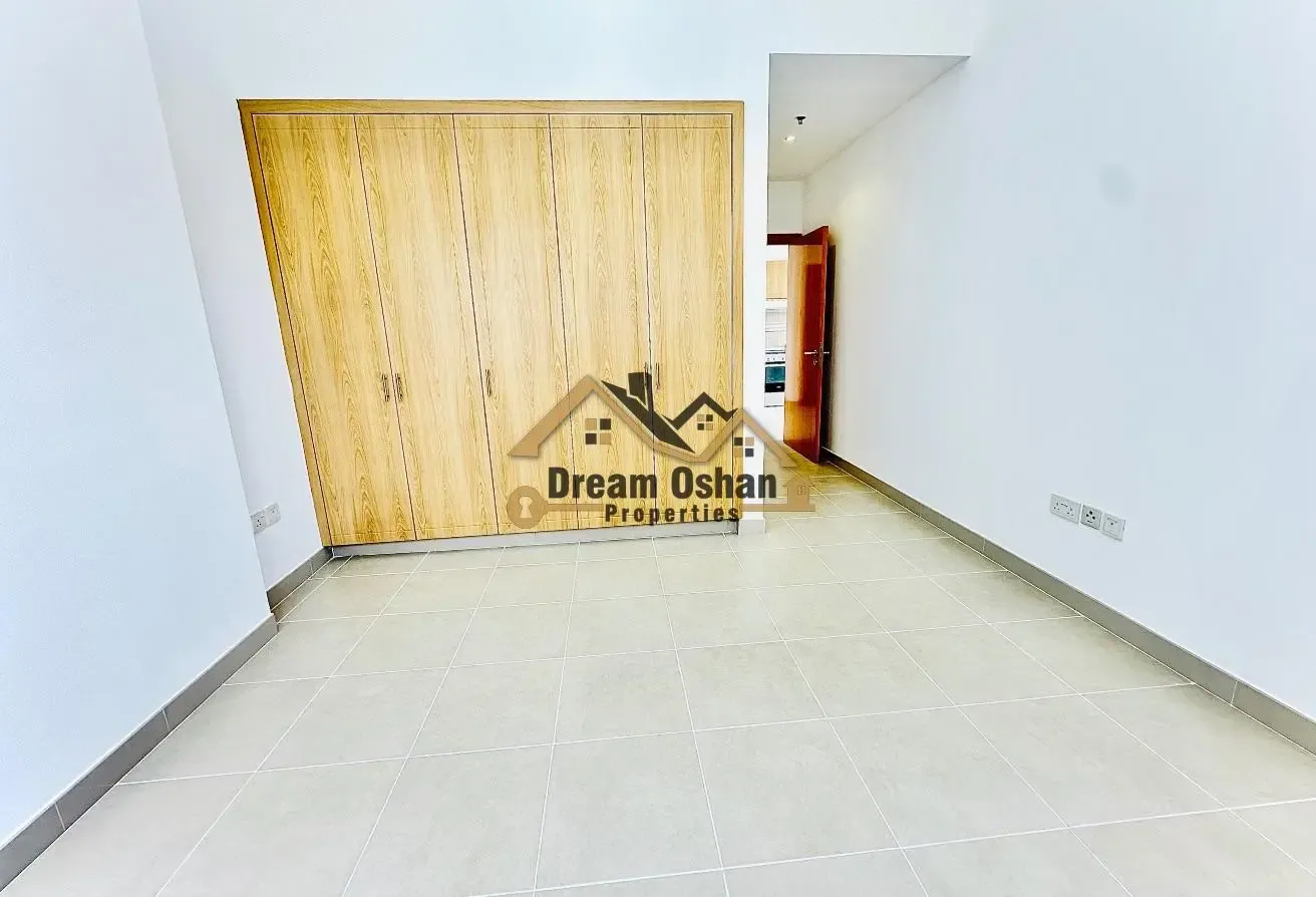 One month free close to Emirates Towert | gym,pool
