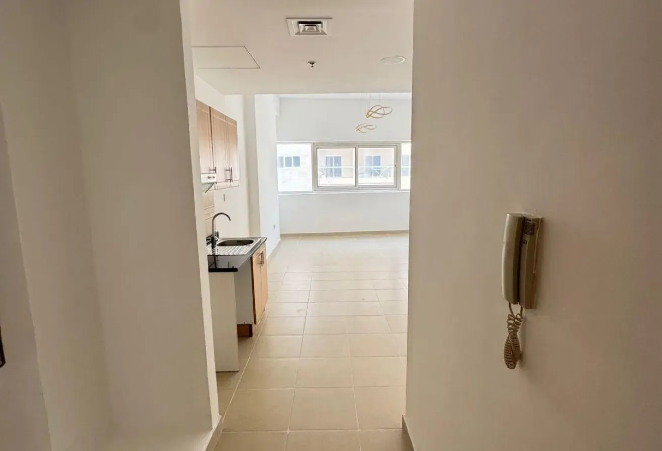 Spacious 1 Bedroom Apartment with Balcony | ASB