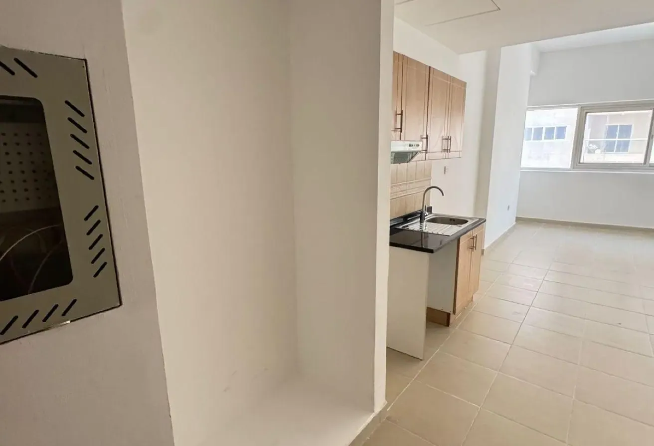 Spacious 1 Bedroom Apartment with Balcony | ASB