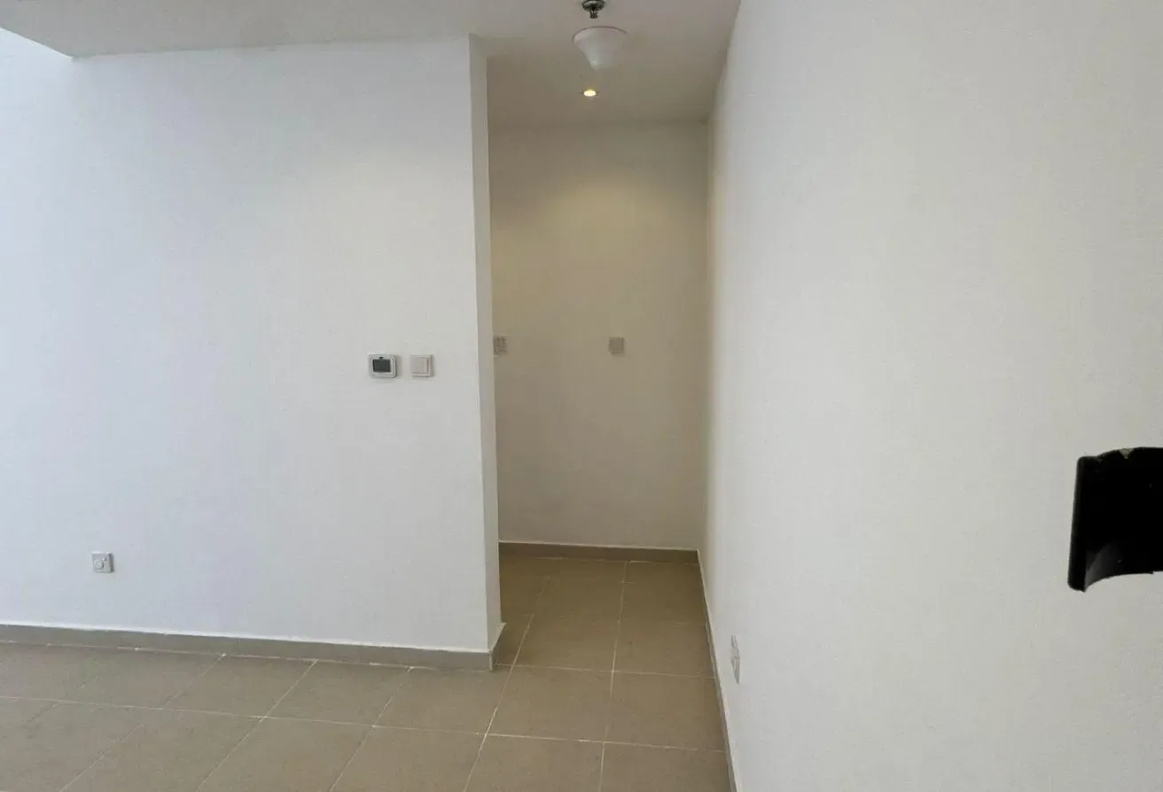 Spacious 1 Bedroom Apartment with Balcony | ASB