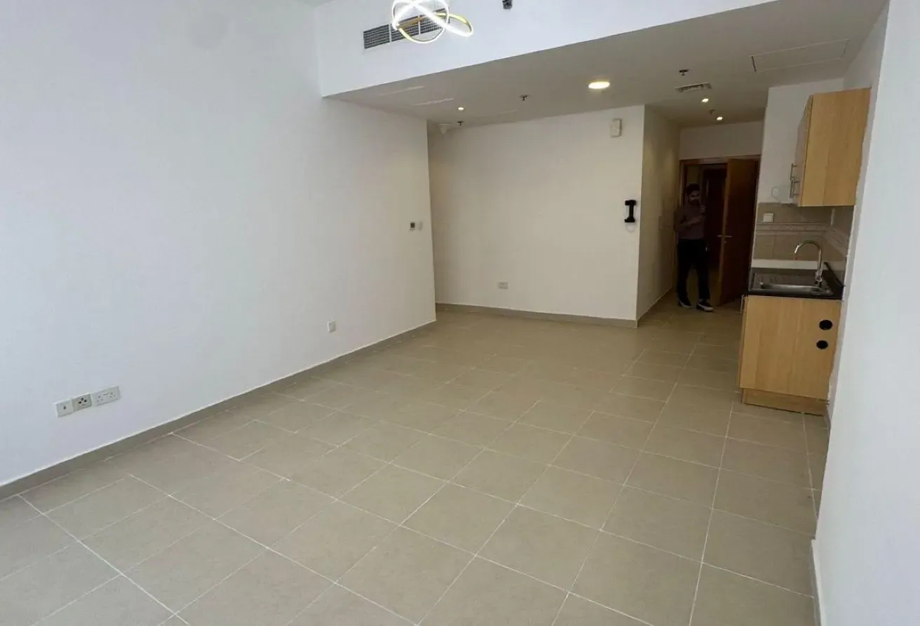 Spacious 1 Bedroom Apartment with Balcony | ASB