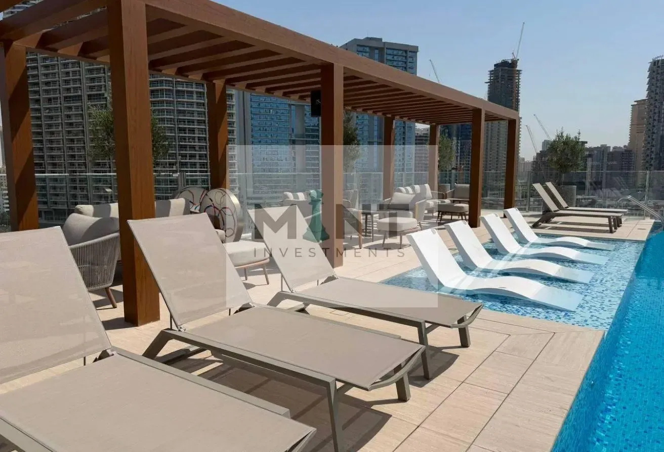 Brand new/ Fully furnished/ Big unit/ Vacant