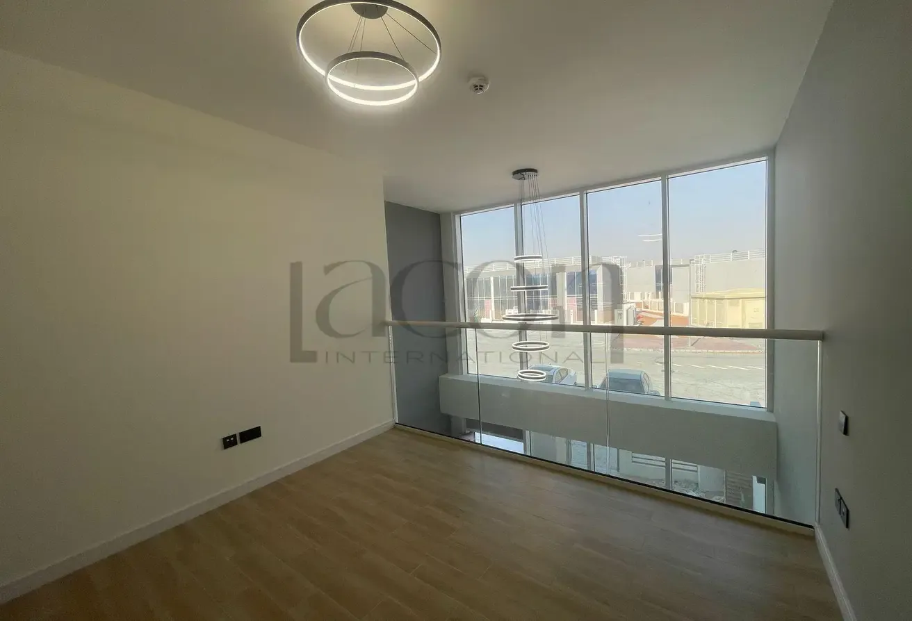 Upgraded | Corner Unit | Exclusive
