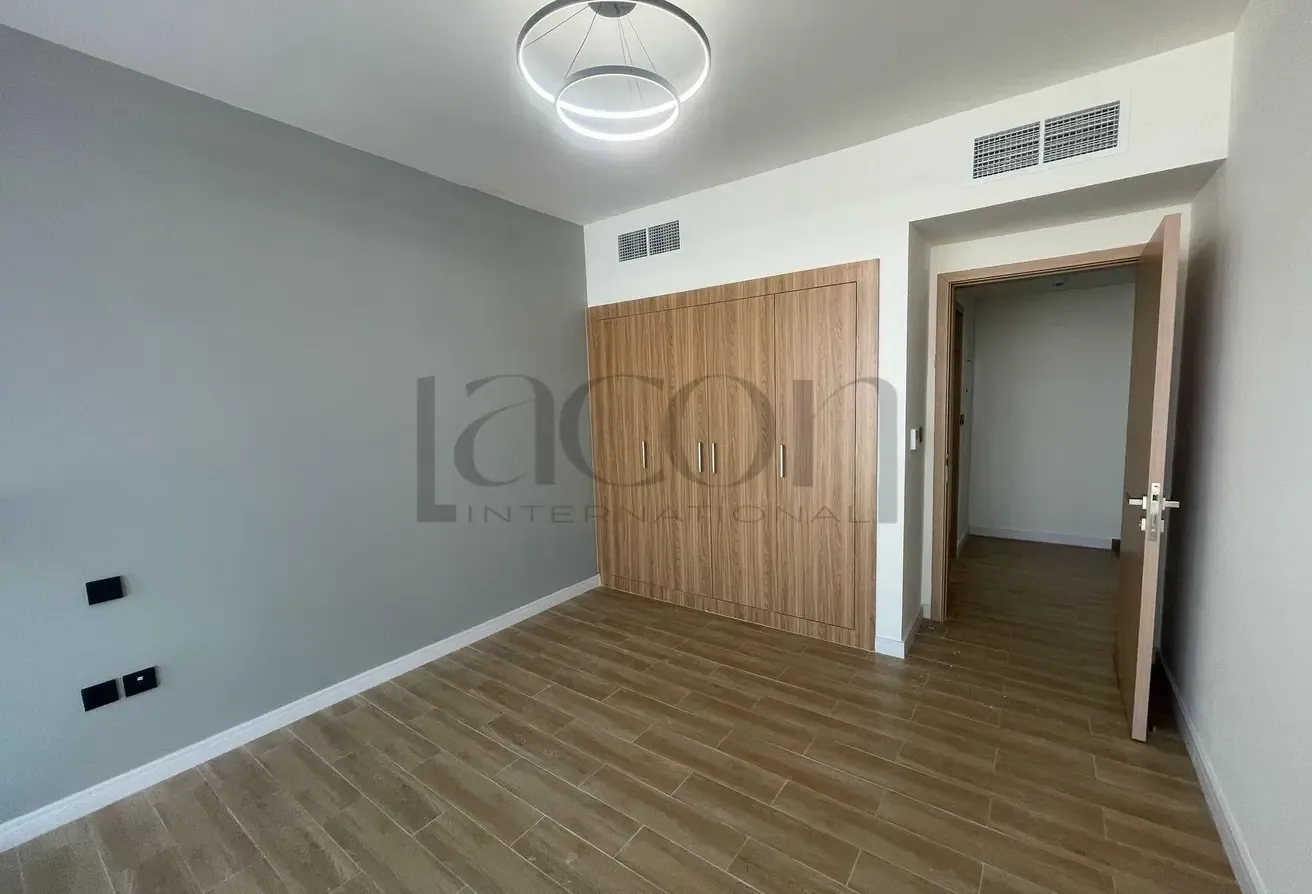 Upgraded | Corner Unit | Exclusive