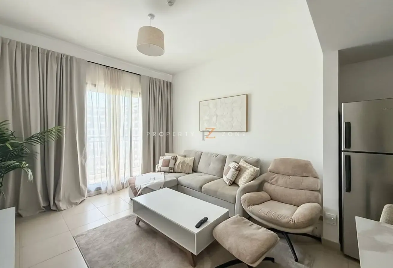 Multiple Cheques | Pool View | Fully Furnished