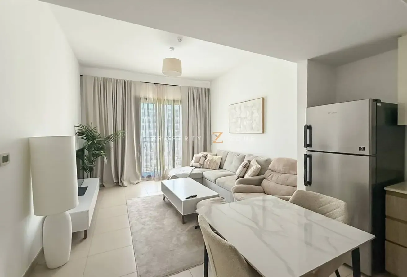 Multiple Cheques | Pool View | Fully Furnished