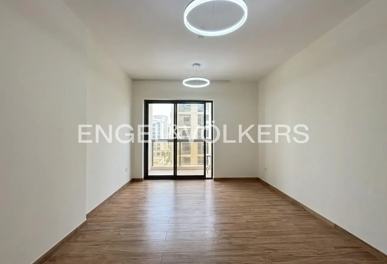 Spacious | Duplex - Dual Entrance | Unfurnished