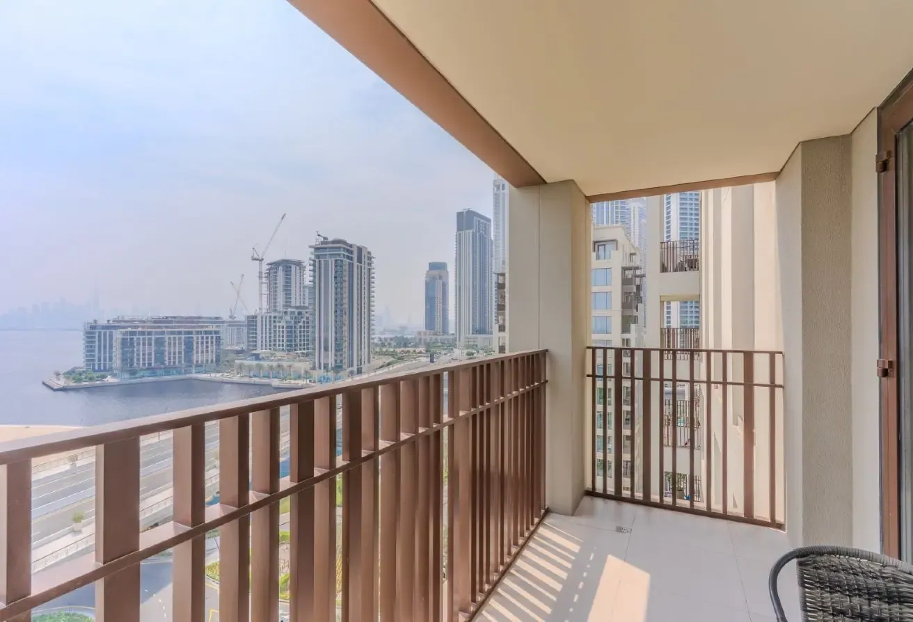Lagoon Access l Canal View l Spacious unit