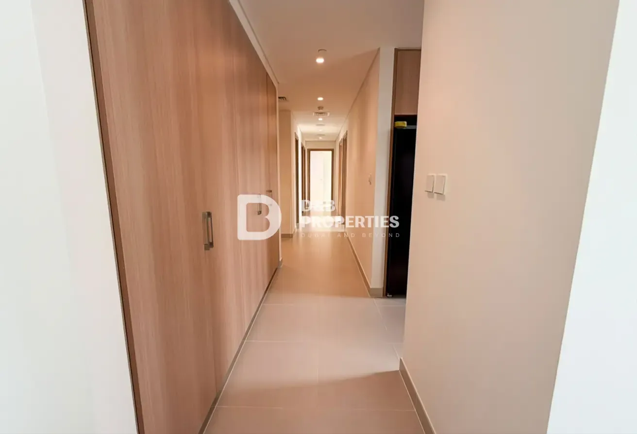 Burj Views | Upgraded | 3 Bed Plus Maid